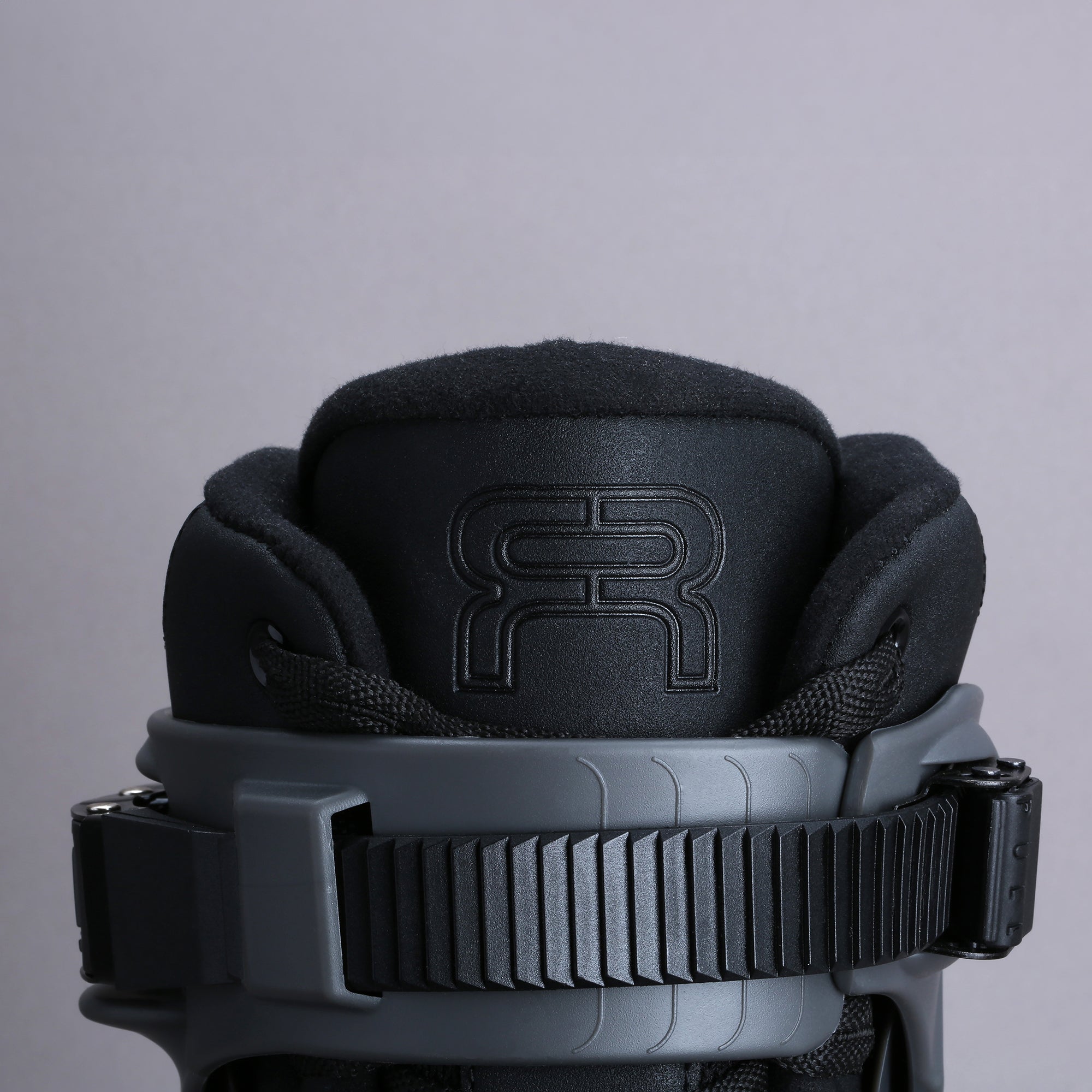 FR1 80 - GREY BLACK
