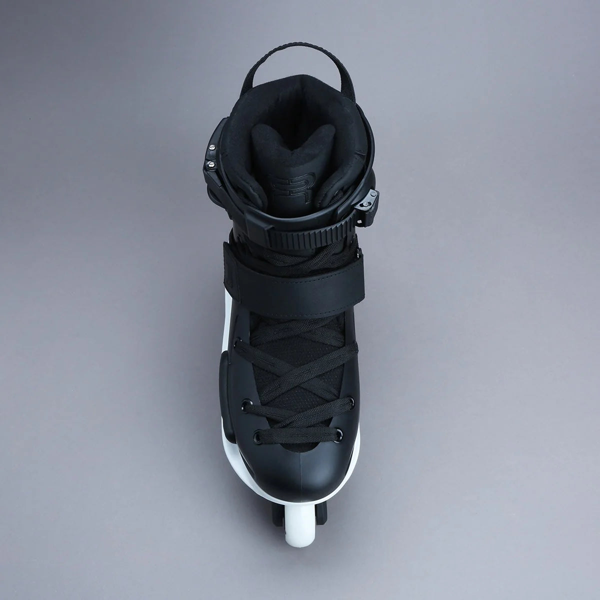FR SKATES UFR STREET - BLACK